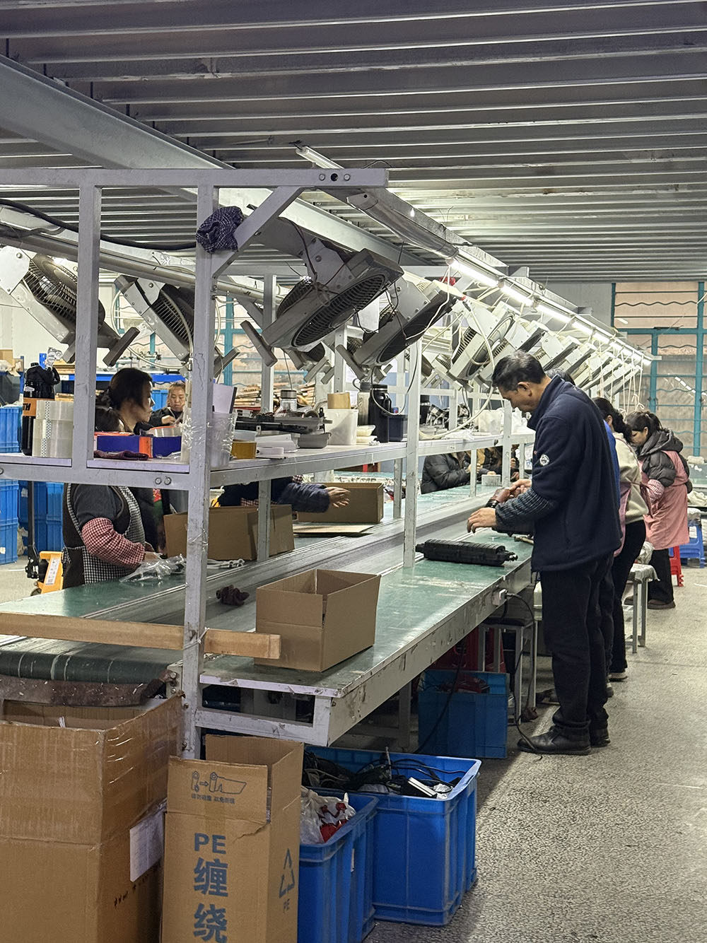 final-inspection-of-fiber-optical-products