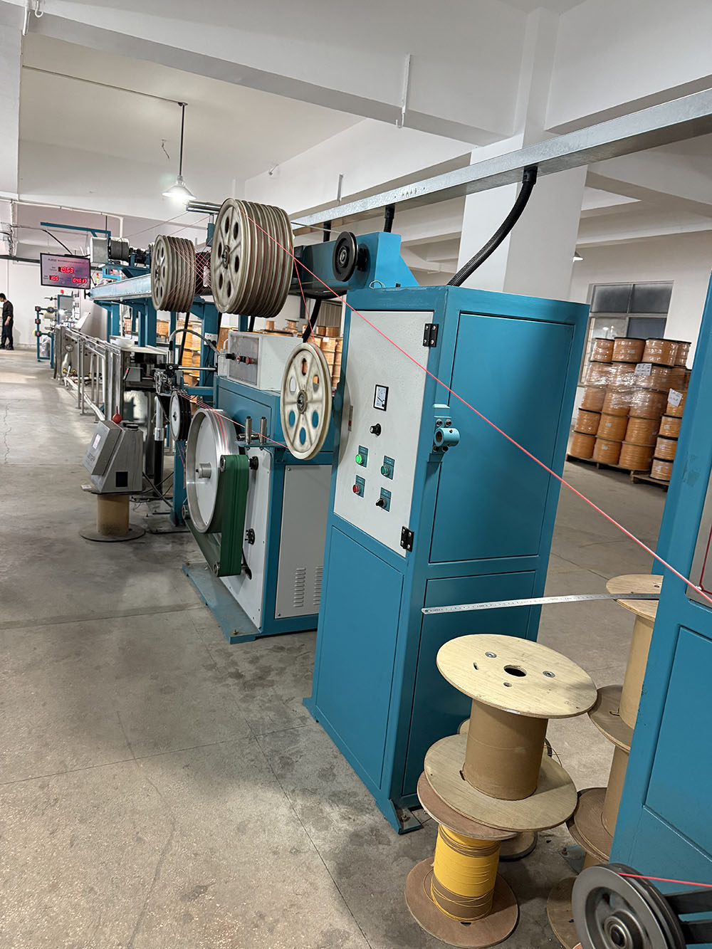 fiber-optic-cable-extruding-machine-factory