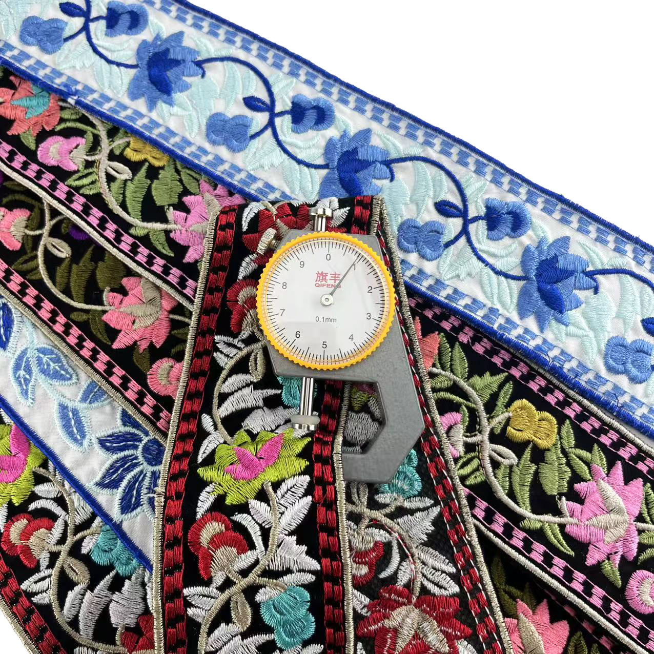 Custom Embroidered Webbing Indian Floral Embroidery Ribbon for Crafts Clothing Bedding Curtains Tablecloth Embroidery Lace Trim