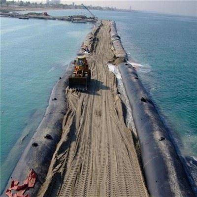 Geotextile tube