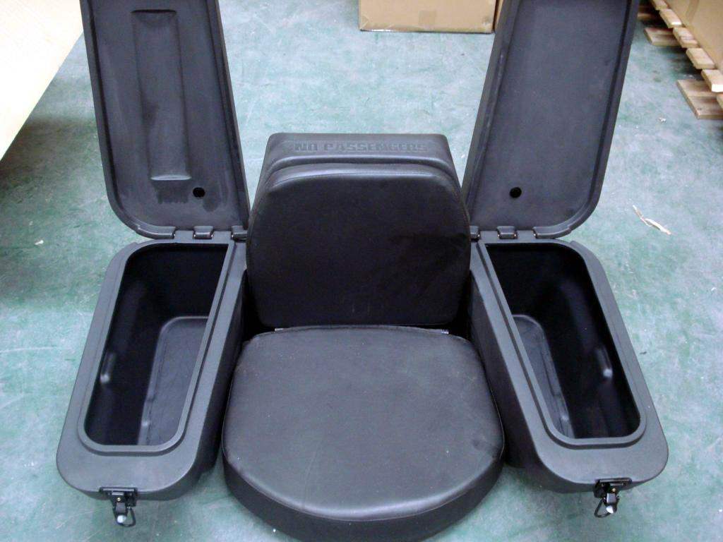 Rotomold Factory OEM Custom Rotational Moulding Corrosion Resistant LDPE Rotomolded Plastic parts Factory for Auto Part Rotomolding Product Manufacturer