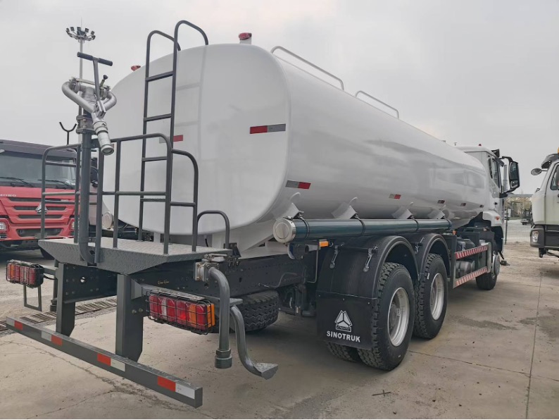 6-4 Water Sprinkler Truck 6-4 Water Sprinkler Truck