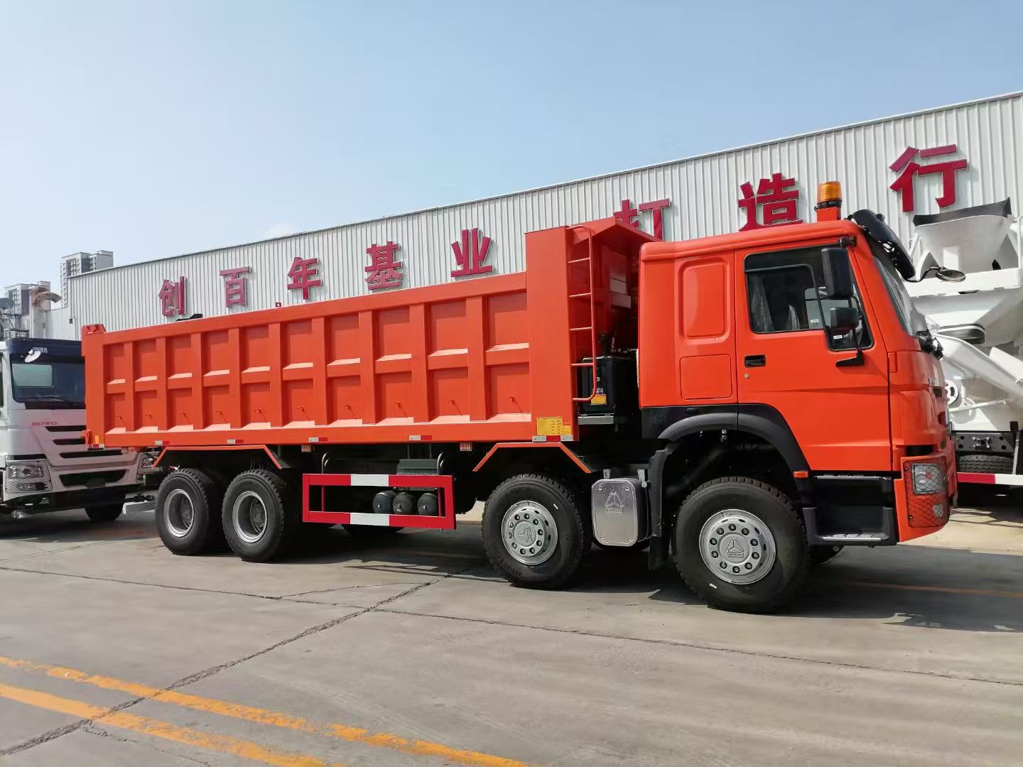 8_4 Dump Truck