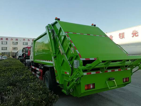 Compactor Garbage Truck