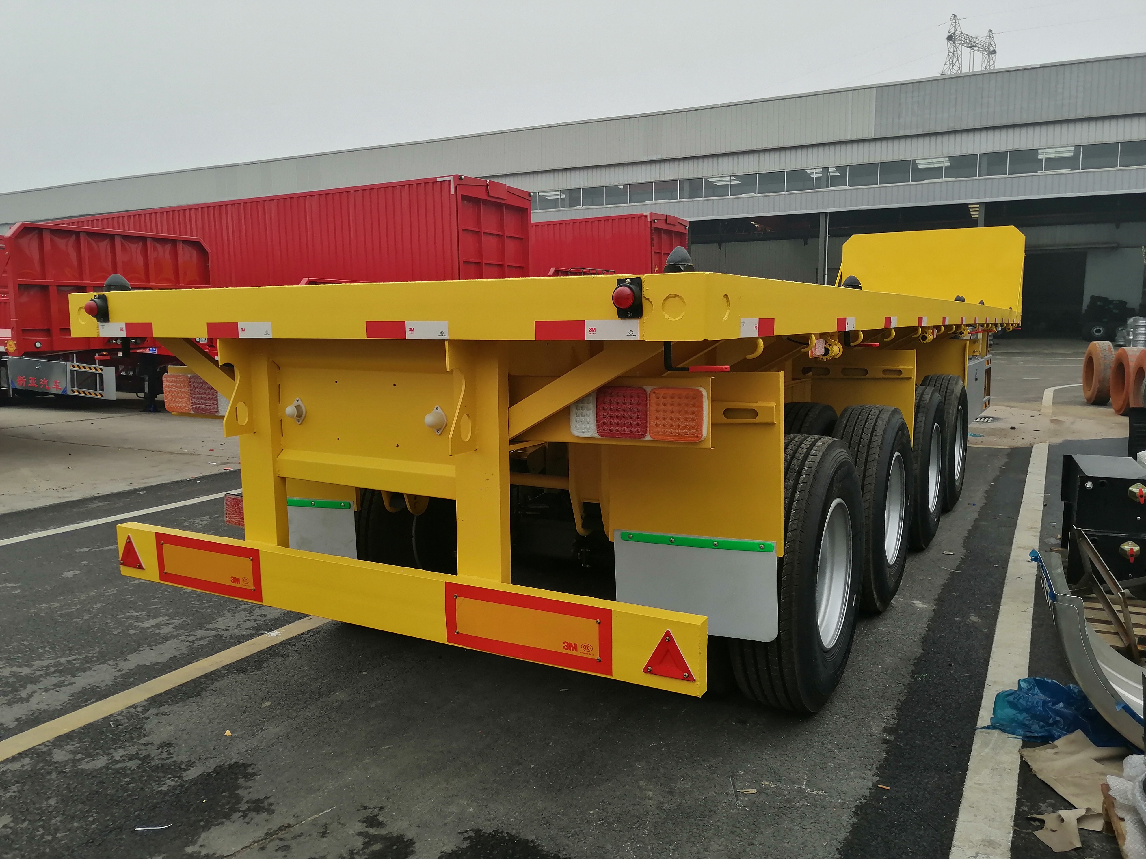 4-axis 40ft Flatbed With Front Windshield