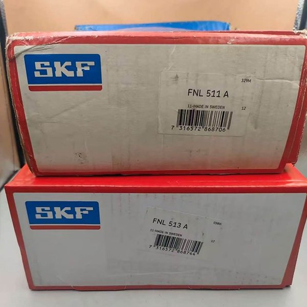 SKF FNL513A Cast flanged, non-split housing