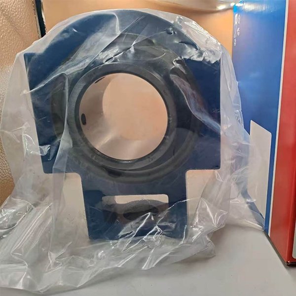 SKF UCT216 Radial Insert Ball Bearing Housing Unit