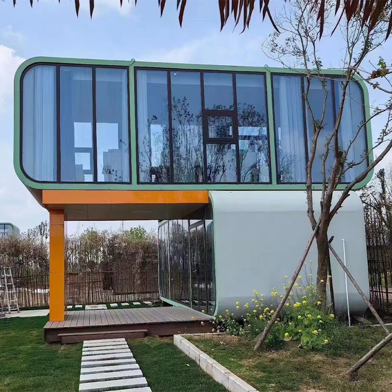Apple Cabin