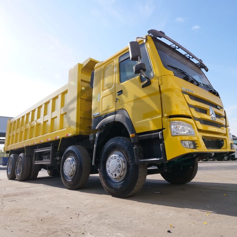 Sinotruk Howo 375HP 8x4 12 wheels Dump Truck Loading 50 Tons