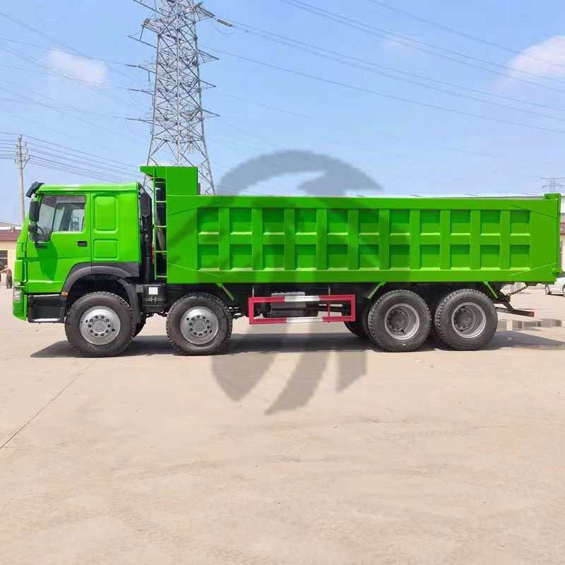 Sinotruk Howo 375HP 8x4 12 wheels Dump Truck Loading 50 Tons