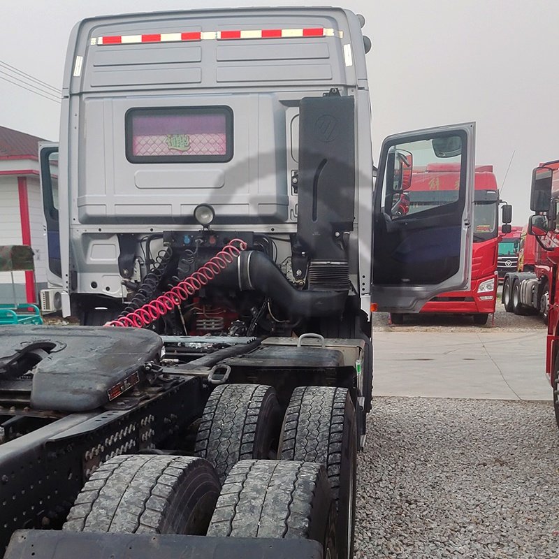 Foton Auman GTL Premium 460HP 6x4 Tractor Trailer Trucks