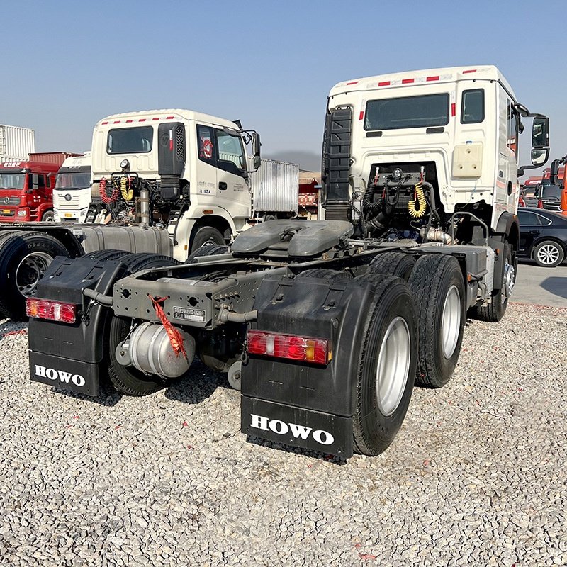 Sinotruk Howo 375 6x4 Tractor Truck