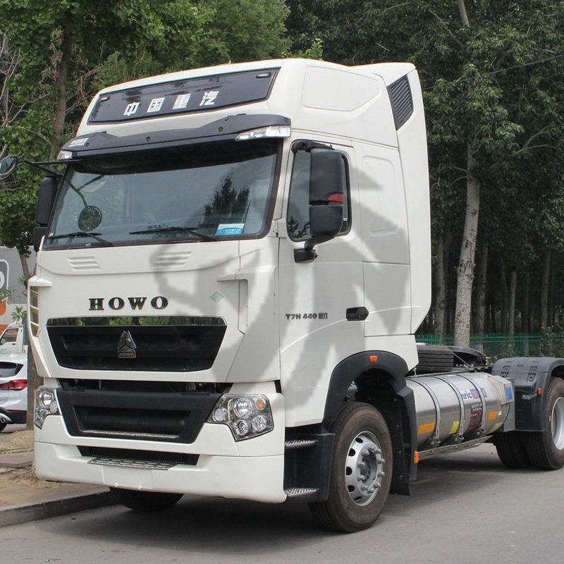 Howo T7H 4x2 440HP Euro 5 Truck Head Tractor