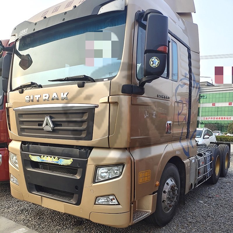 Sinotruk C7H Heavy Truck 540HP 6x4 Automatic Tractor