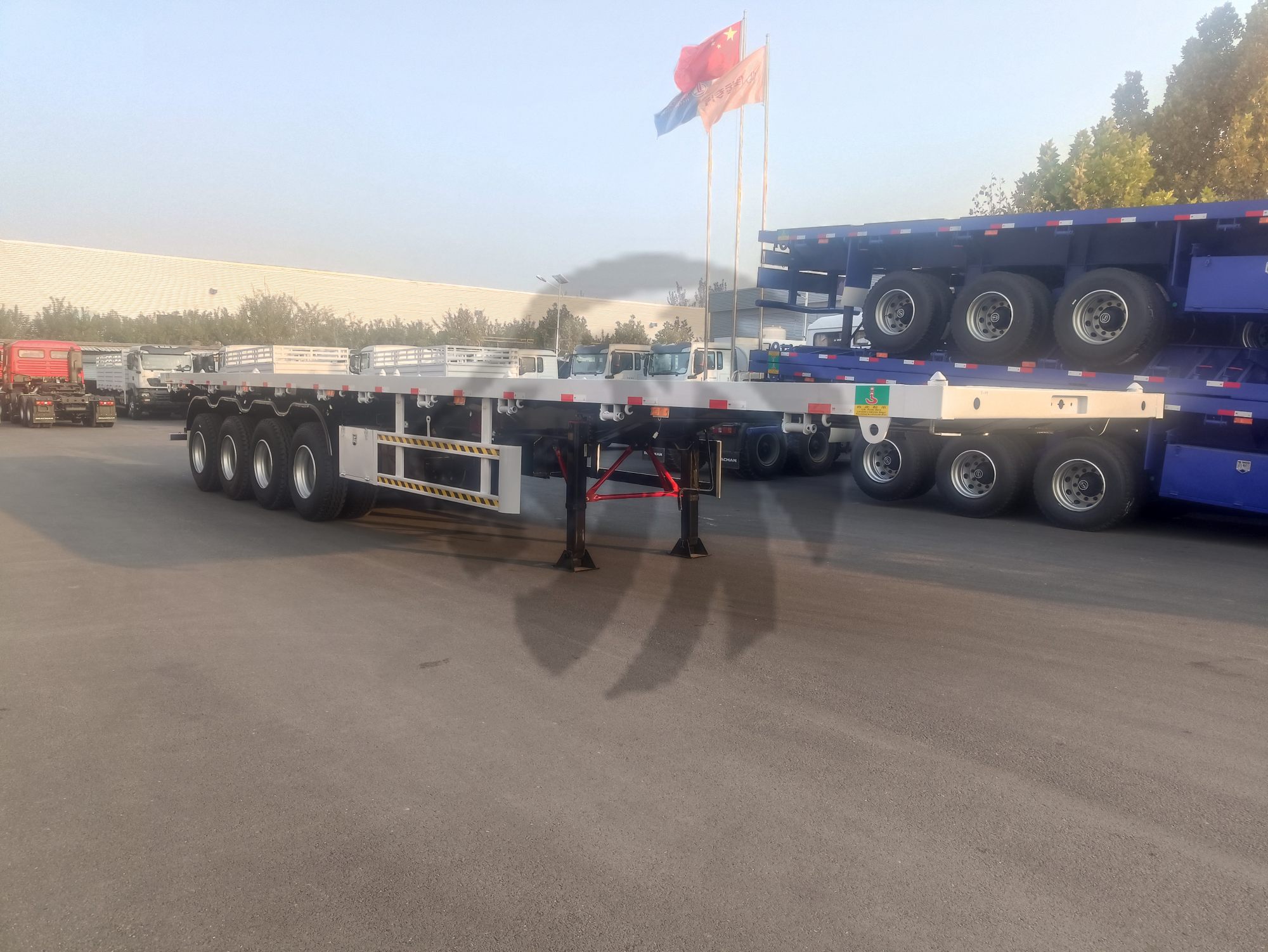 微信图片_20260716195810_389_451 70 Ton 4 Axle Flatbed Trailer