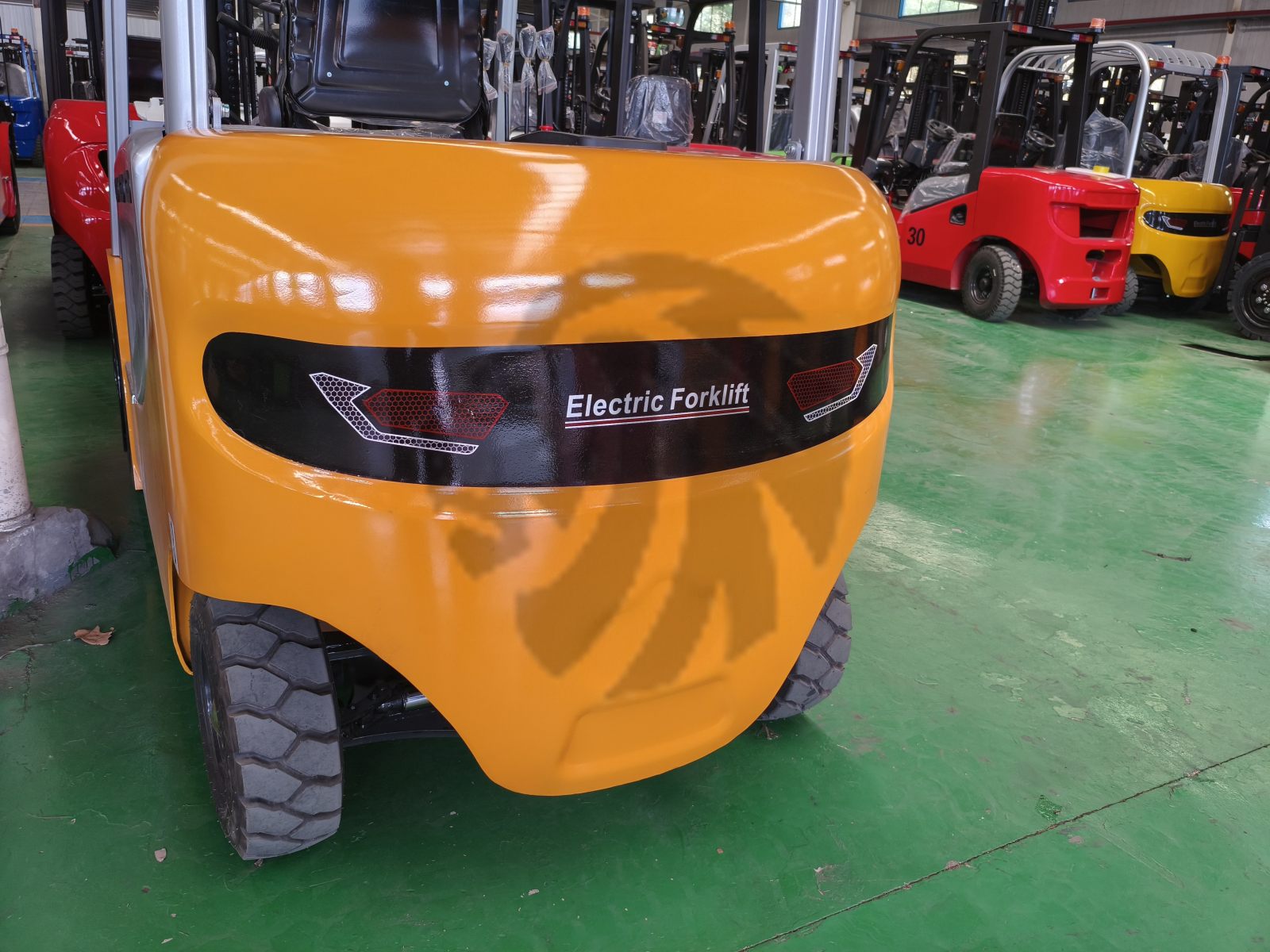 2.5-Ton Electric Forklift