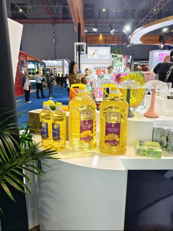 Mr. Hu, The CEO Of Weihai Hanjiang Food Stock Co., Ltd., Personally Visited The Shanghai International Import Expo With Full Confidence To Expand The Trade Of Bulk Agricultural Products