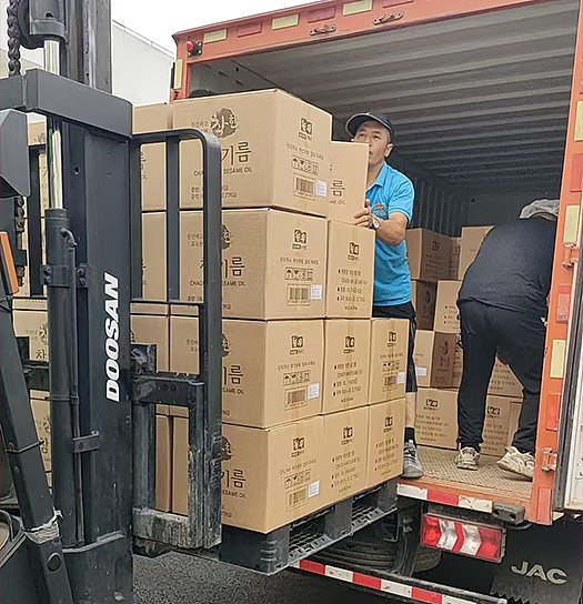 PACKING & SHIPPING (3)