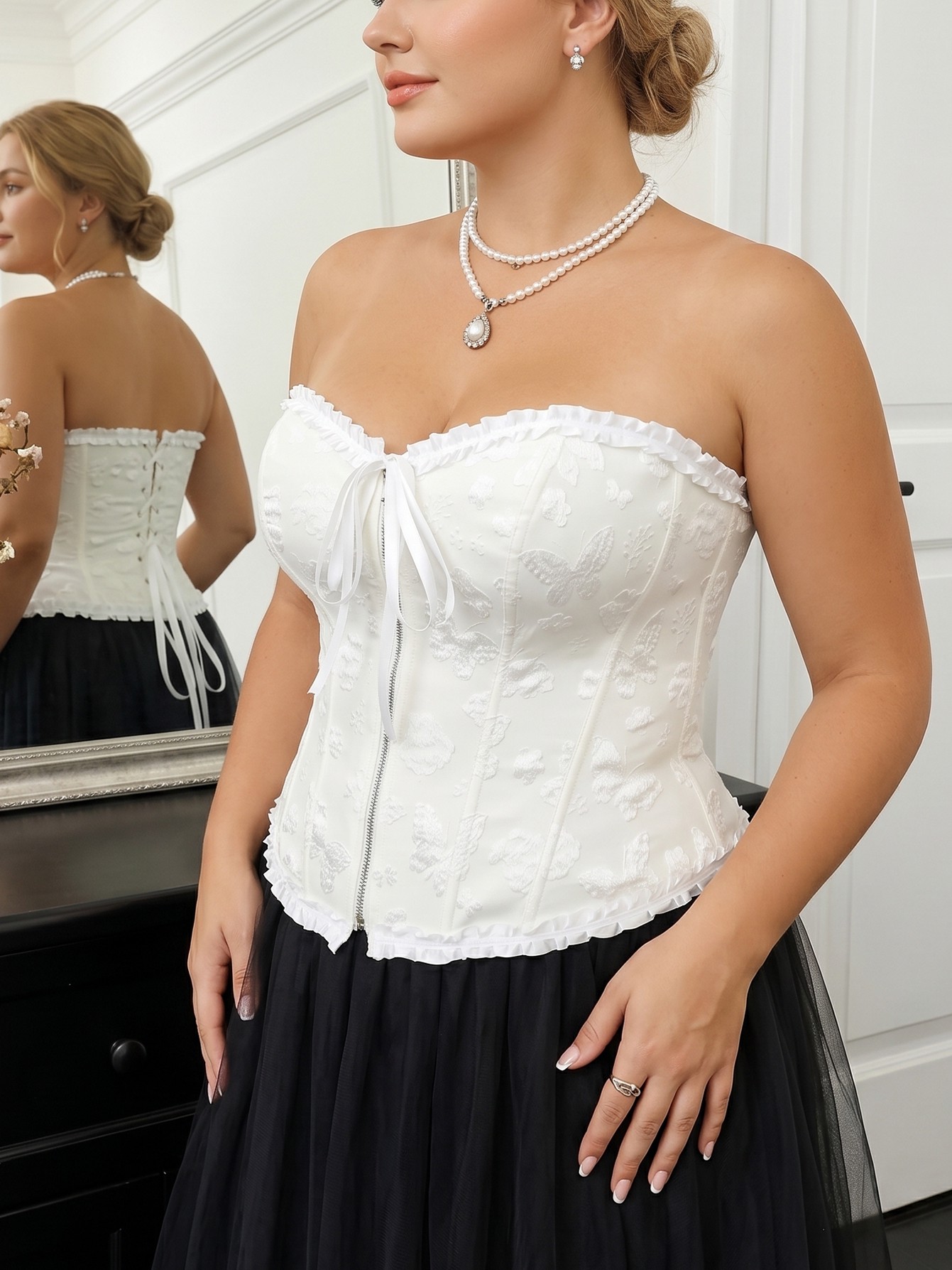 Plus Size White Butterfly Jacquard Corset