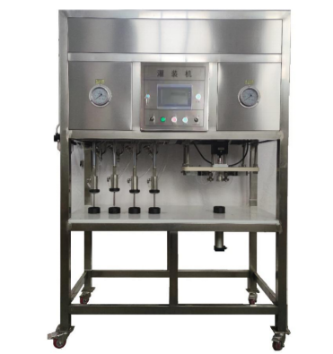 machine à remplir et sertir les canettes de bière