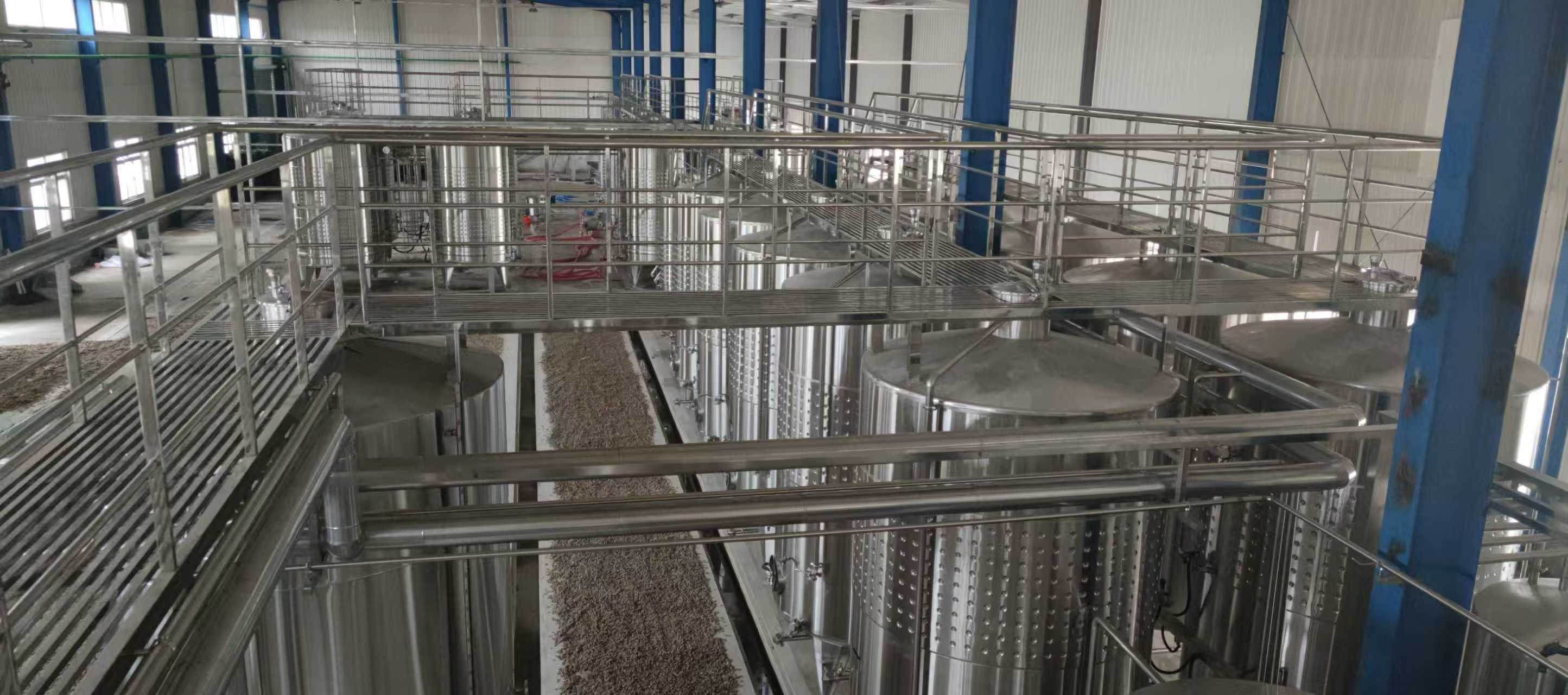 travaux en acier inoxydable