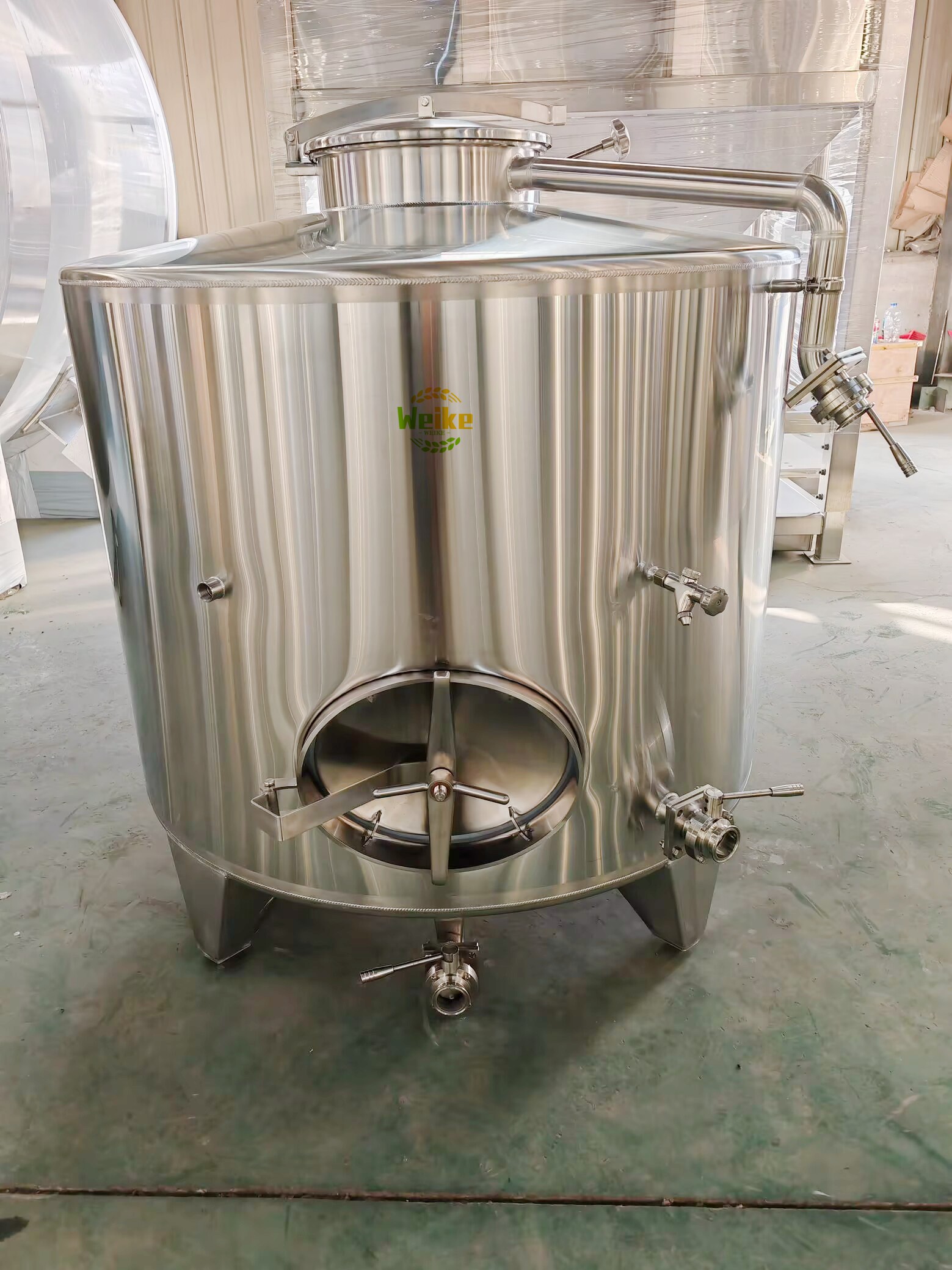 Réservoirs de stockage de spiritueux pour distilleries et vignobles