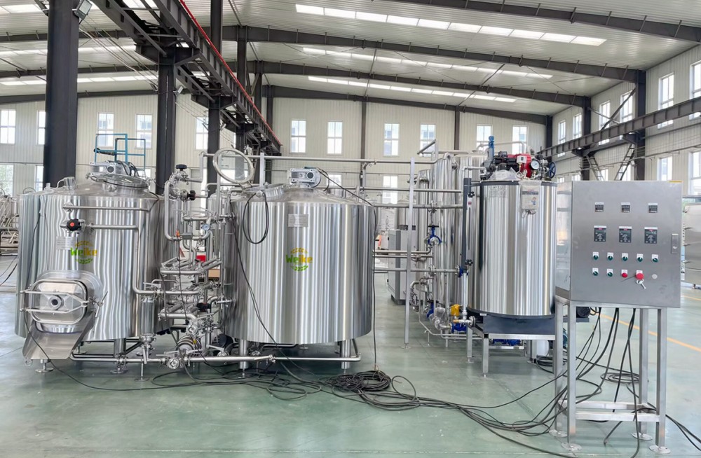 equipamento de cervejaria de três vasos