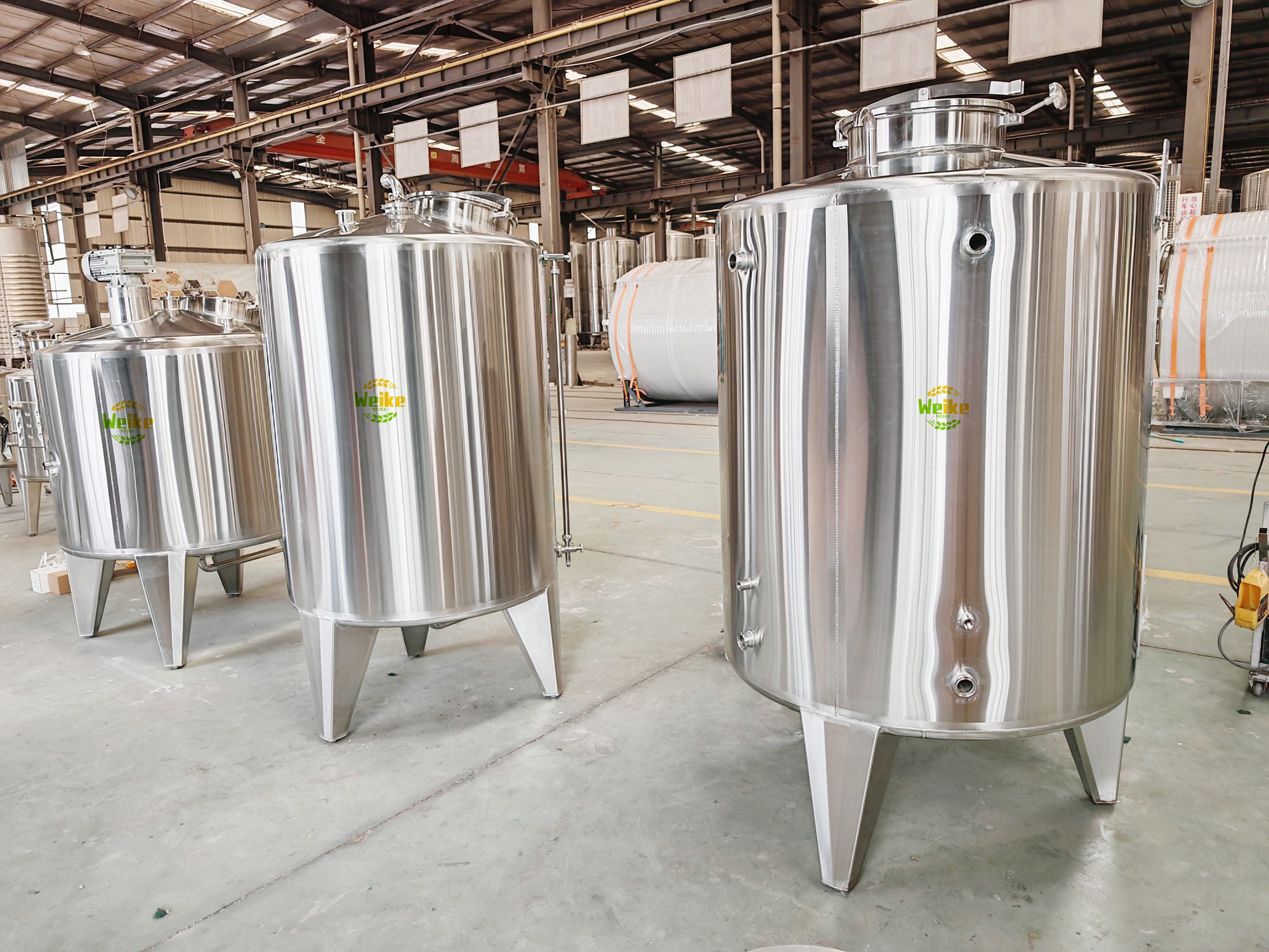 tanques de armazenamento de vinho em aço inoxidável