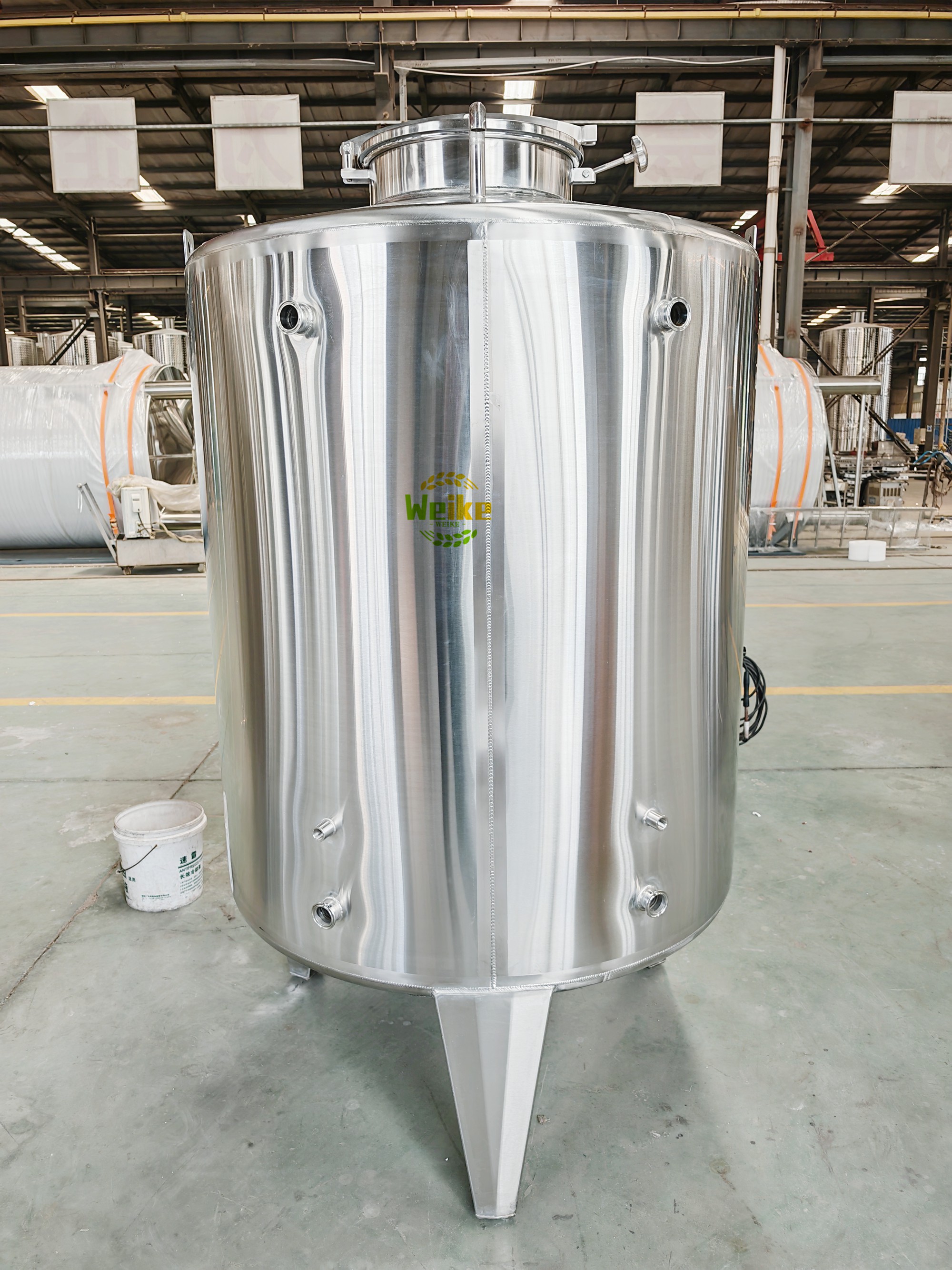 tanques de armazenamento de vinho em aço inoxidável