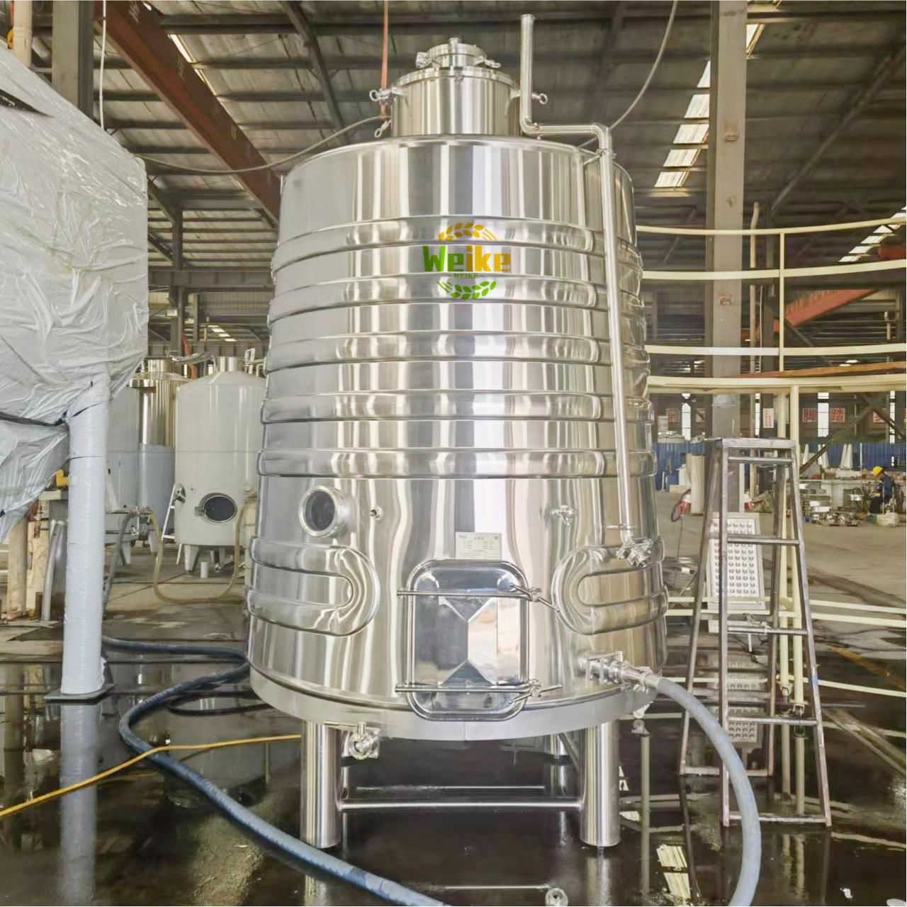 Fermentador de vinho cônico de 8000L