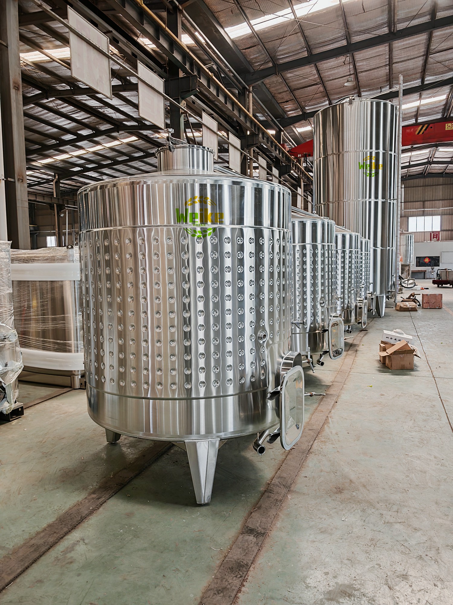 processo de fabricação de vinho e função dos tanques de vinho