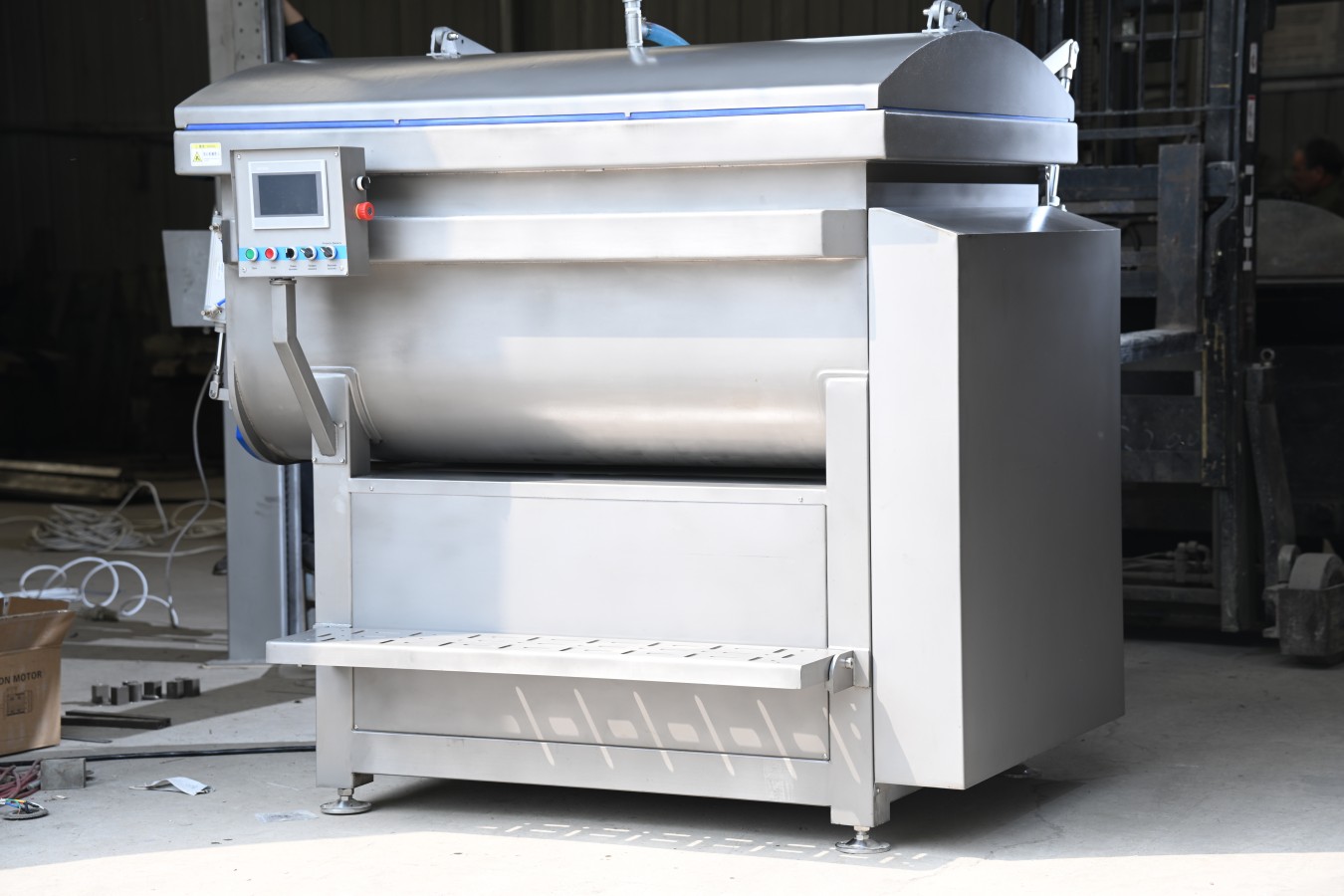 How to Choose a Vacuum Meat Mixer for Stable Filling Results