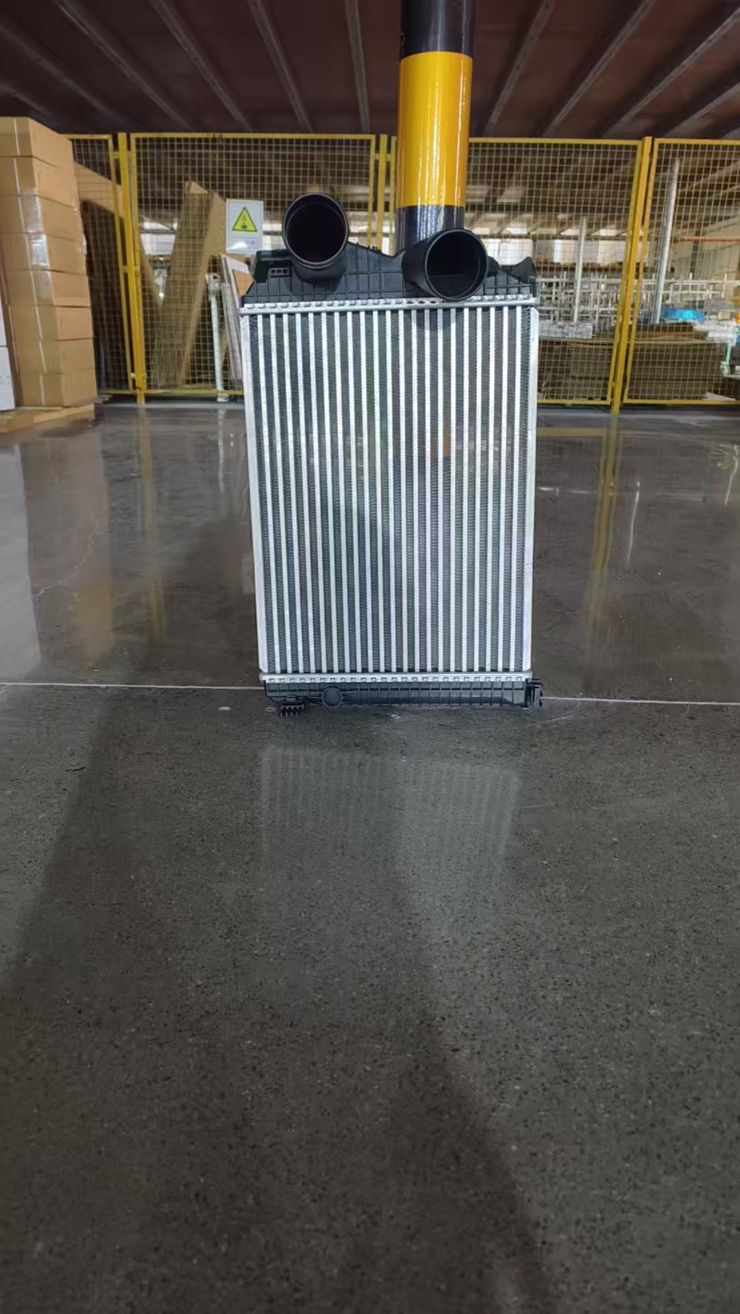 XD331 梅赛德斯-奔驰用中冷器