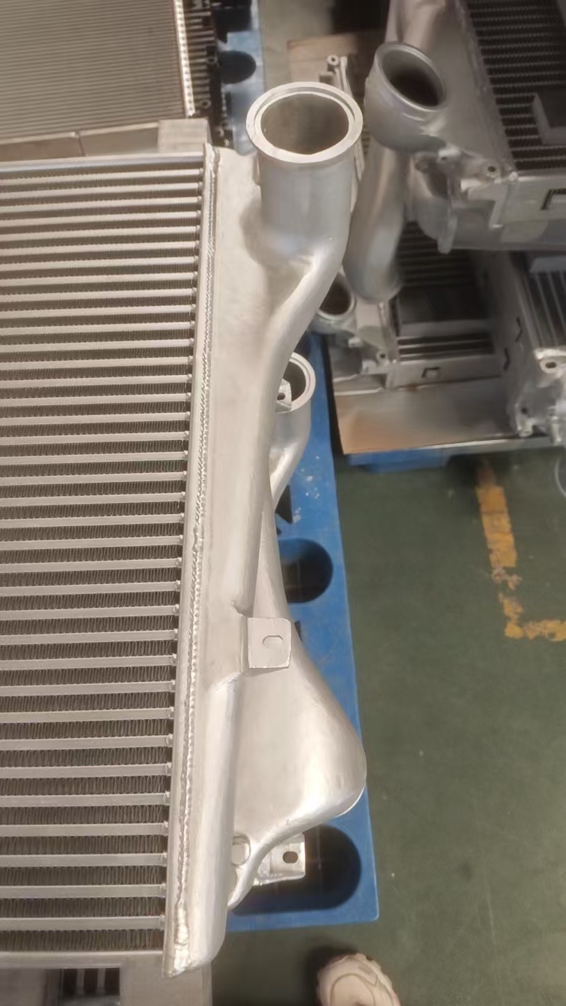 xd003 沃尔沃中冷器