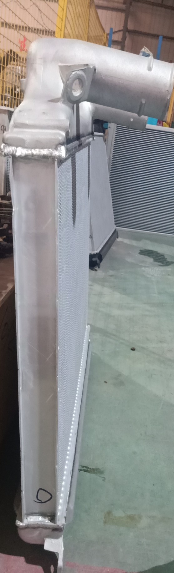 XD163散热器适用于MAN