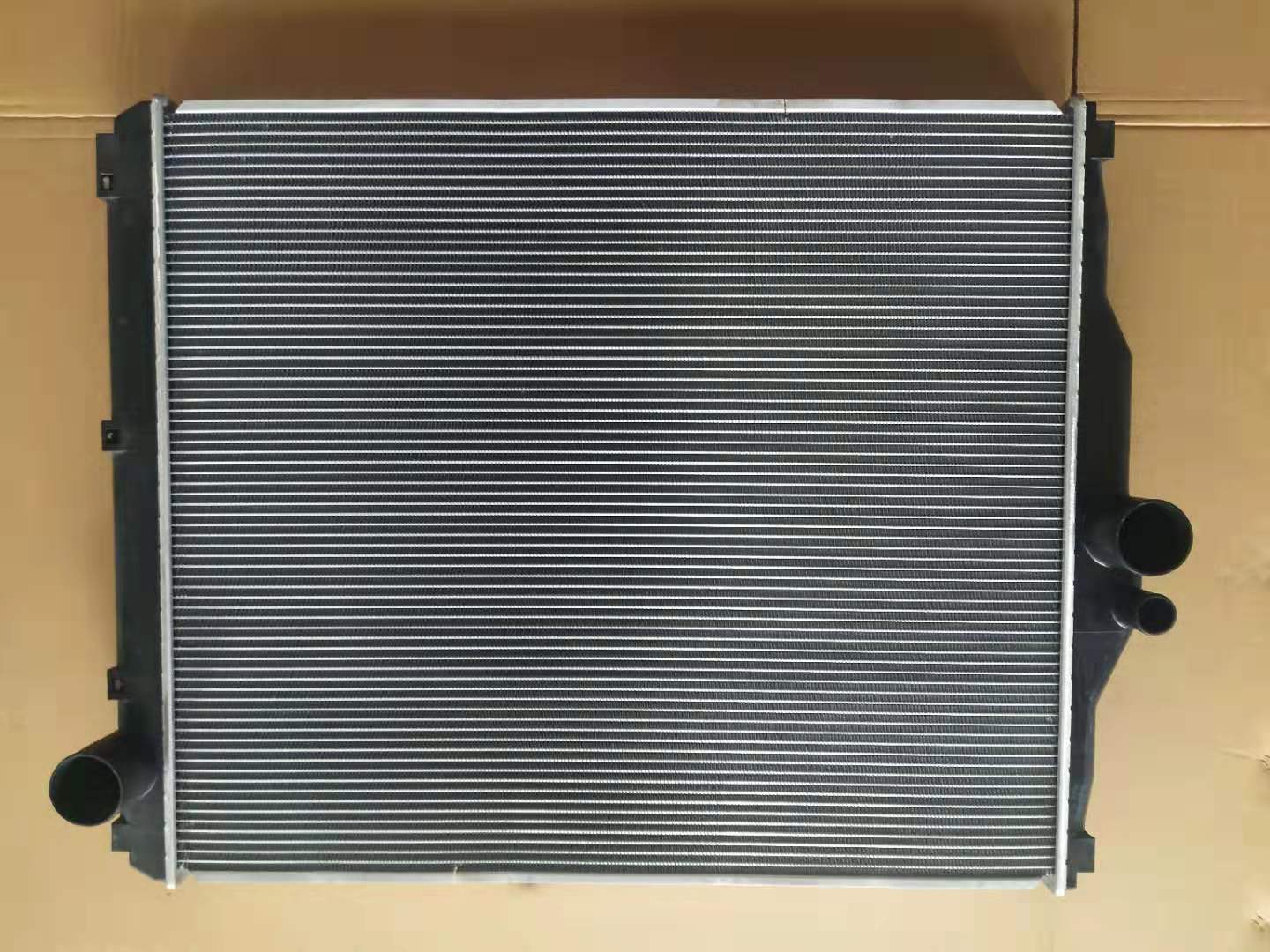 XD1703 日野用散热器