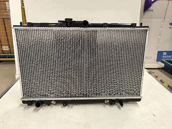 Radiador para HONDA