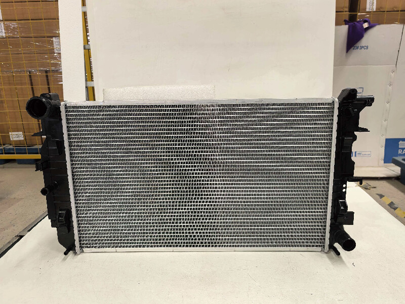 Radiador para Mercedes-Benz 