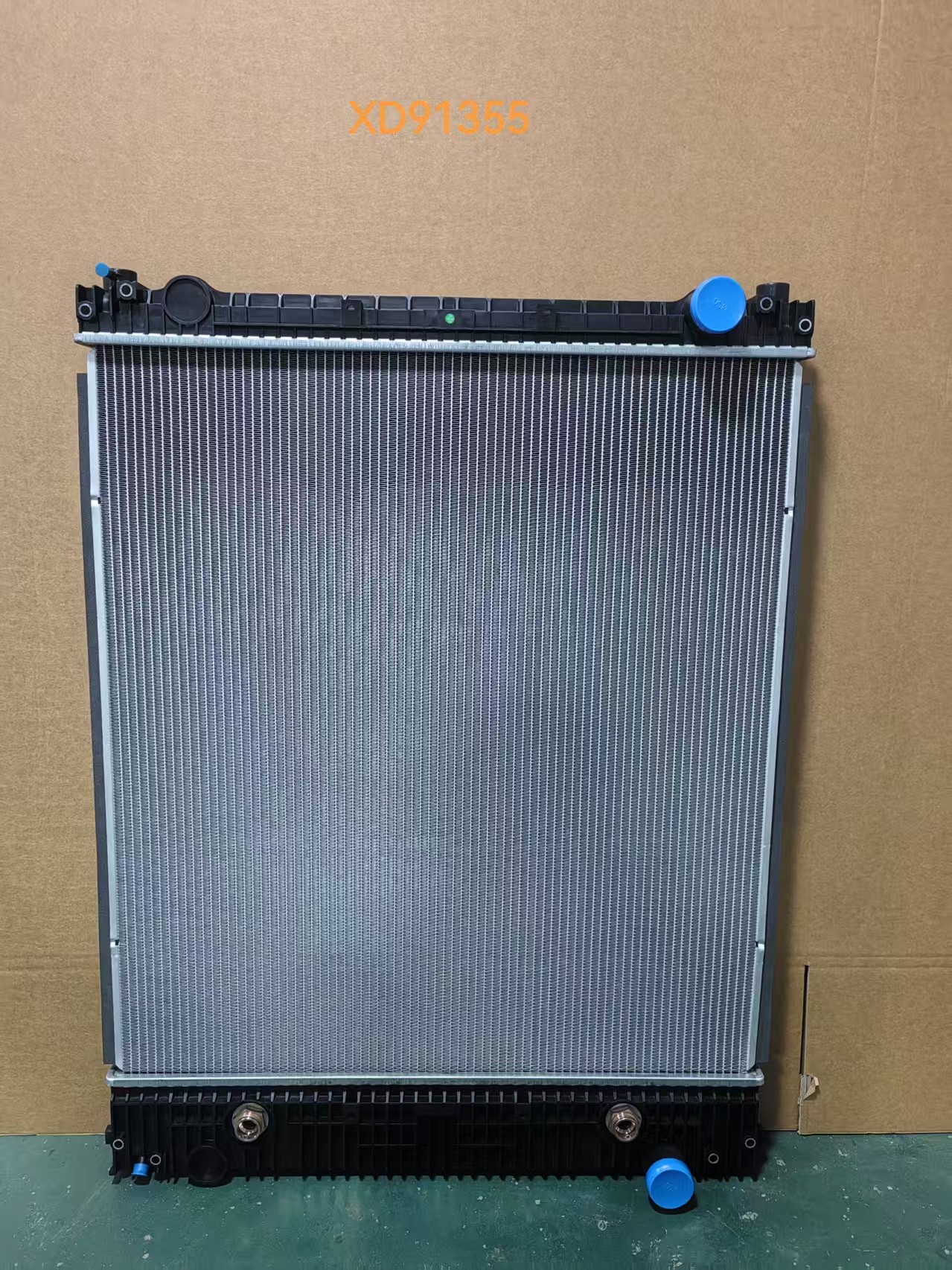 RADIADOR XD91355 PARA FREIGHTLINER 