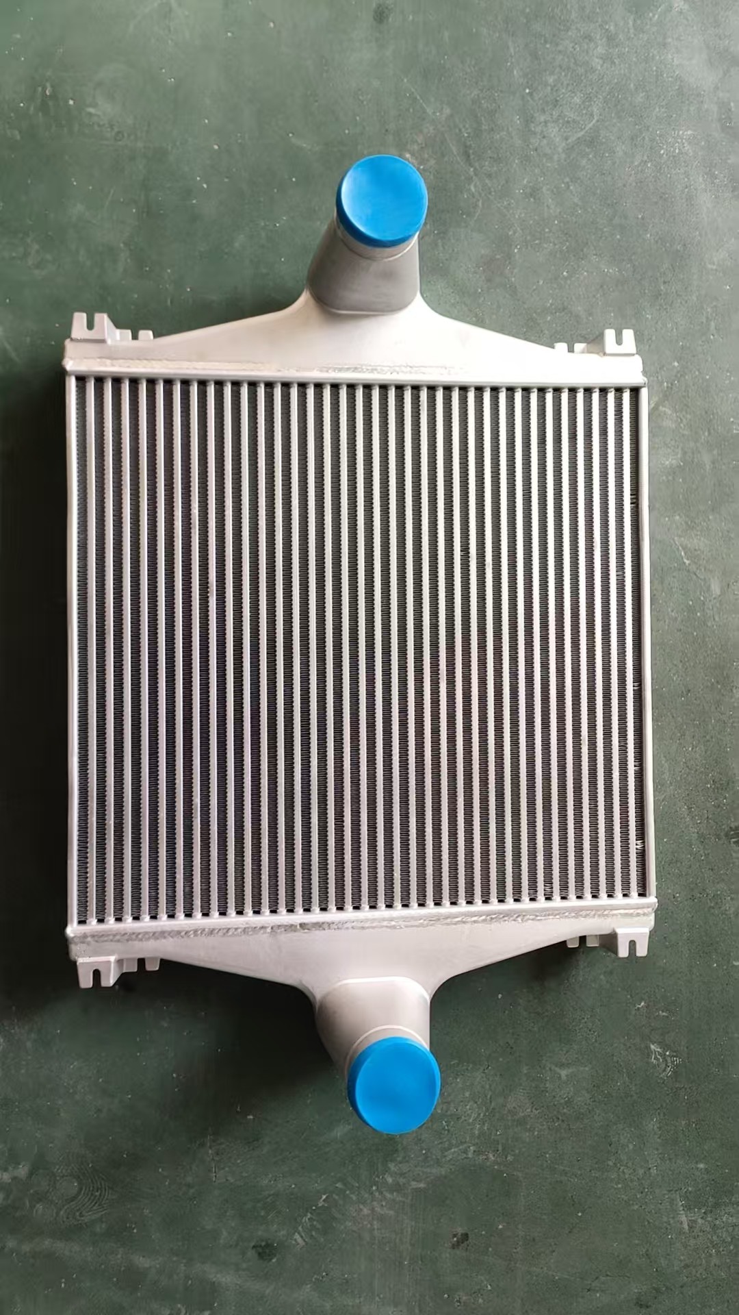 XD118 INTERCOOLER PARA IVECO