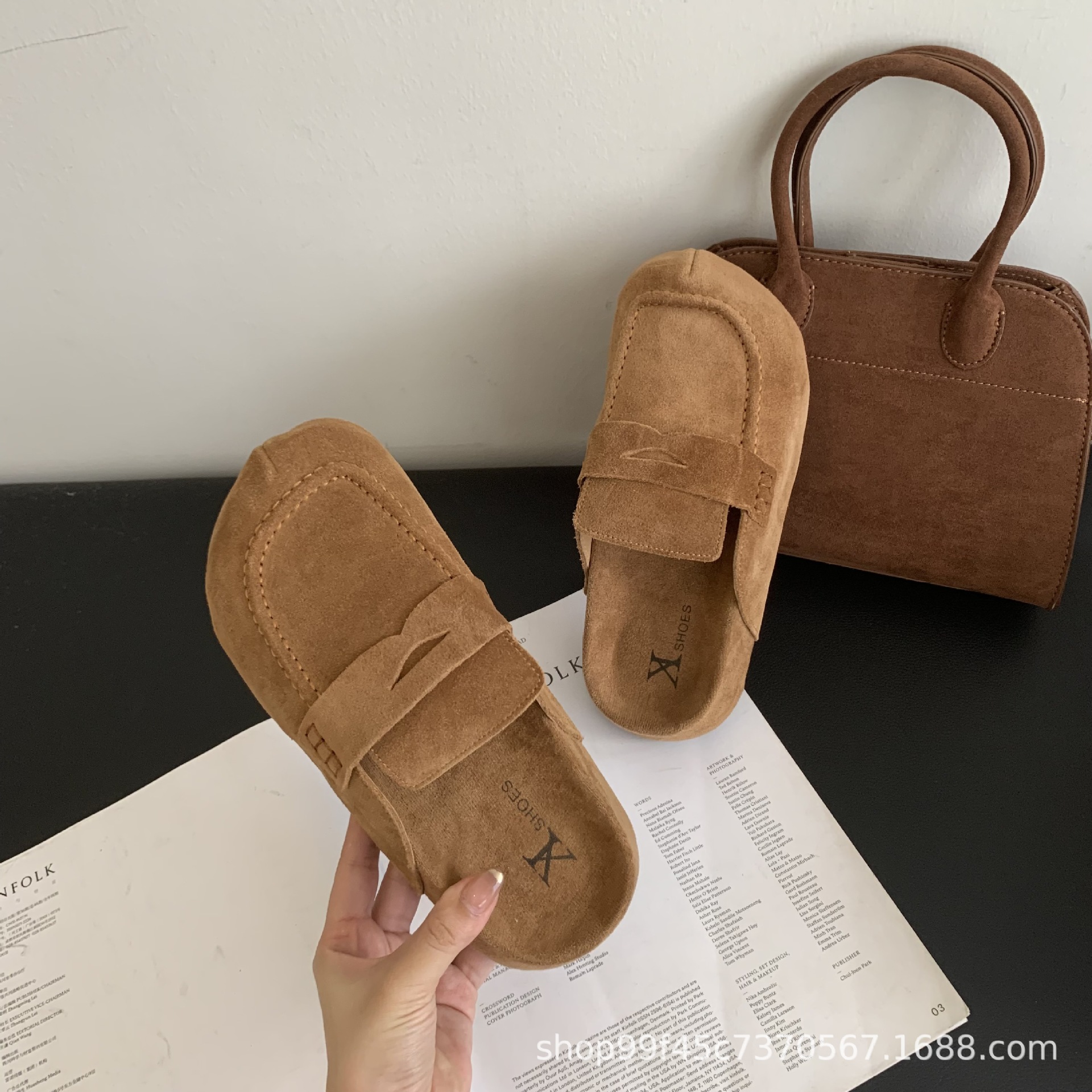 Super popular French style high-end feel thick soled toe half slippers for women in spring, wearing new genuine leather shoes for lazy people with a foot kick