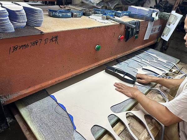 5d24a2a3-9c7e-4e94-9ee3-986e62e36f77