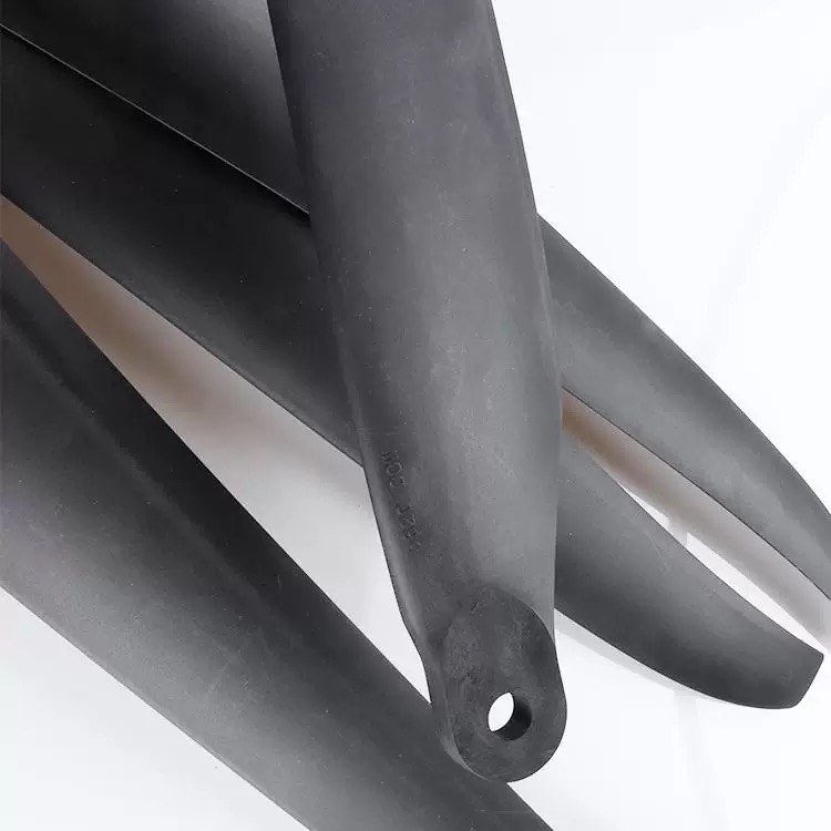X13 powered propeller with 5620 carbon fiber blades