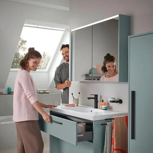 Ü-Box Expands Product Portfolio with New Towel Warmers and Illuminated Mirrors