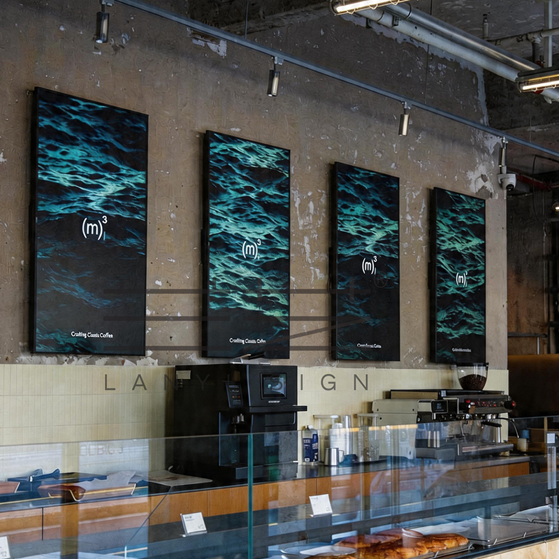 Wall mounted screen