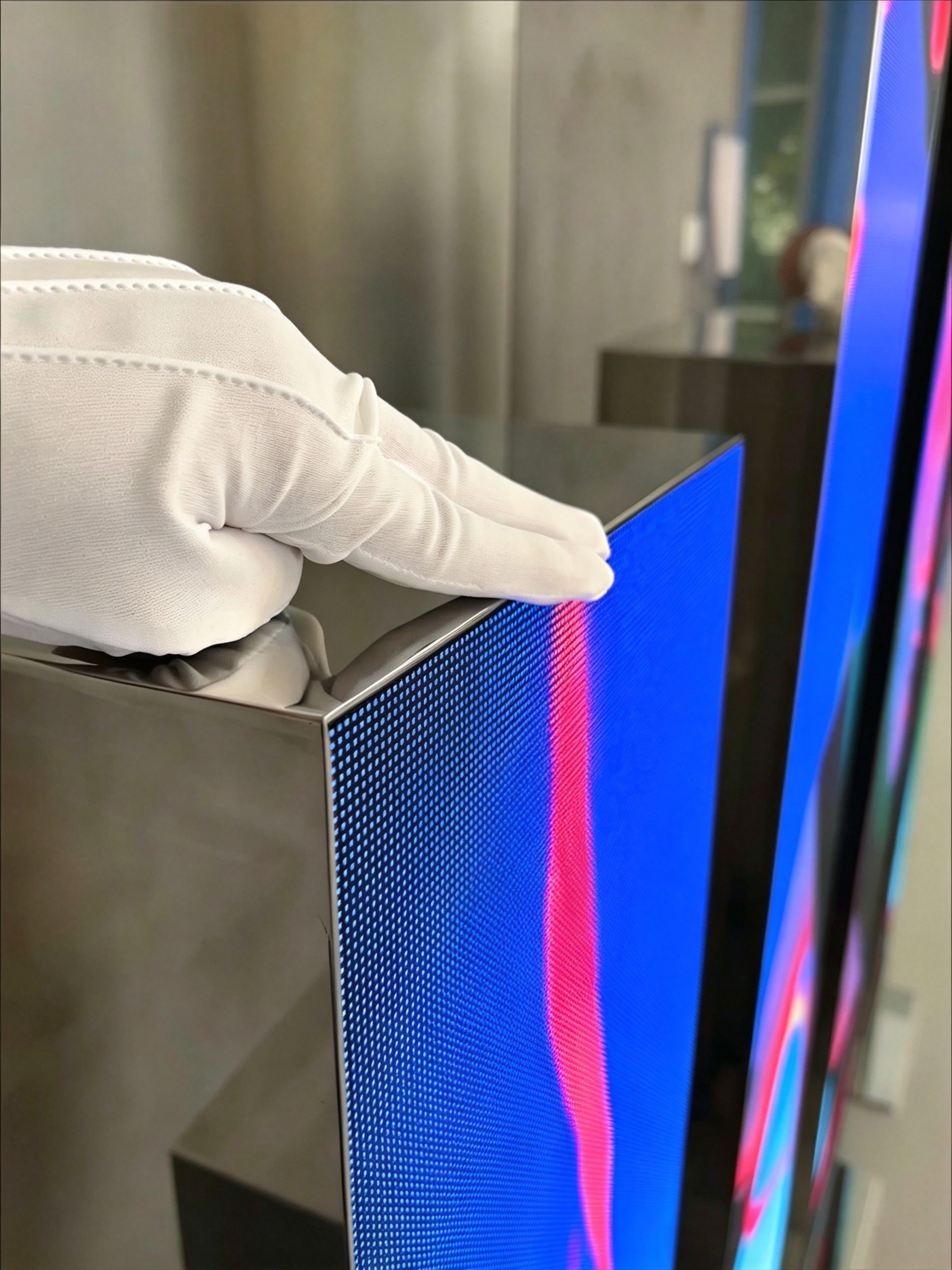 Matrix Pillar Screen