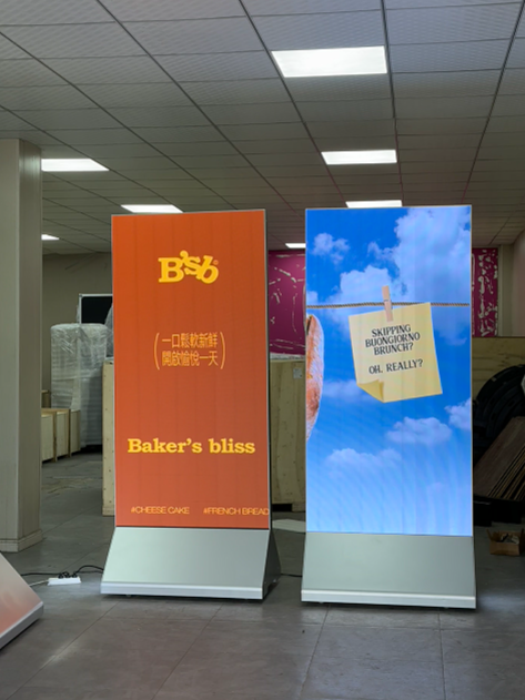 Slanted Floorstanding Poster Screen