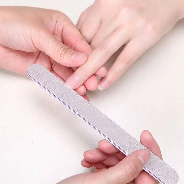 What Type Of Nail File Is Best?A Guide To Choosing The Right Nail File