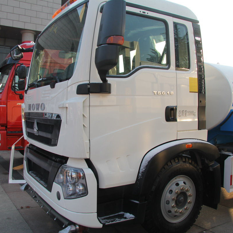 Подержанный водовоз HOWO 4x2 371HP 6-колесный поливомоечный автомобиль