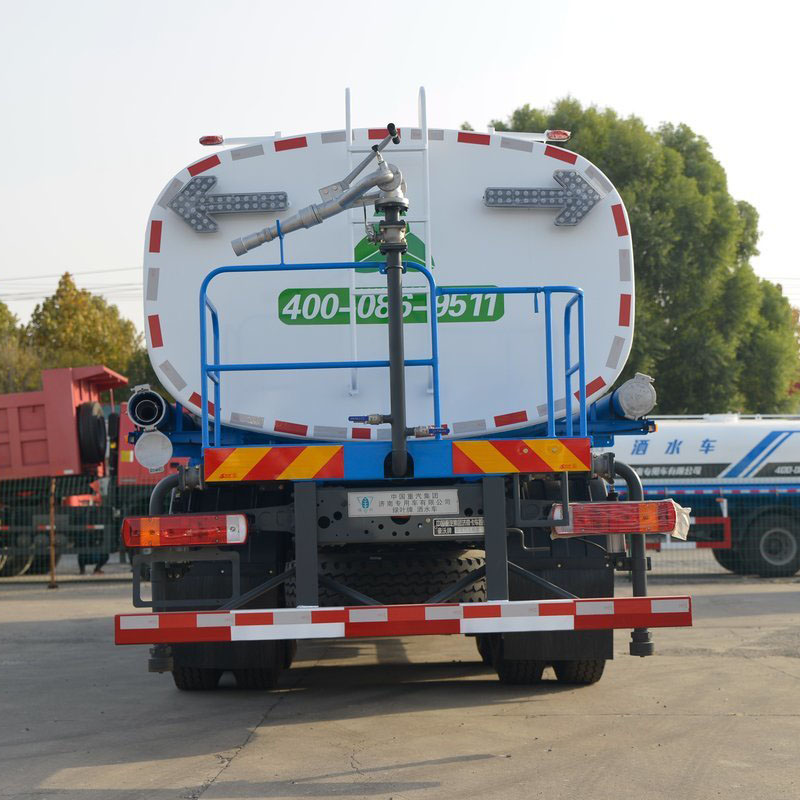 Подержанный водовоз HOWO 8x4 371HP 12-колесный поливомоечный автомобиль